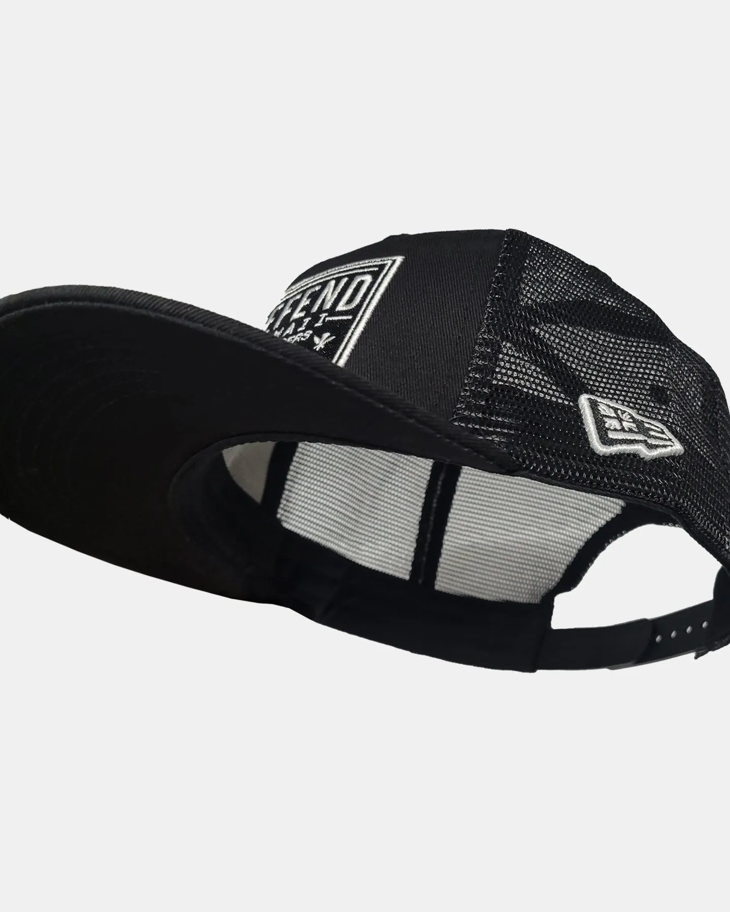 KI'I PATCH Black Trucker